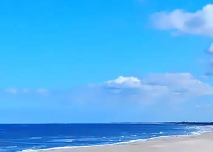 Caravan Met Voortent En Bijzettentje